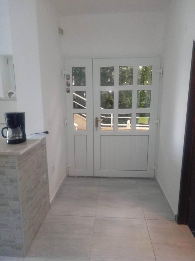 קריקווניצה Apartmani Ketryn מראה חיצוני תמונה