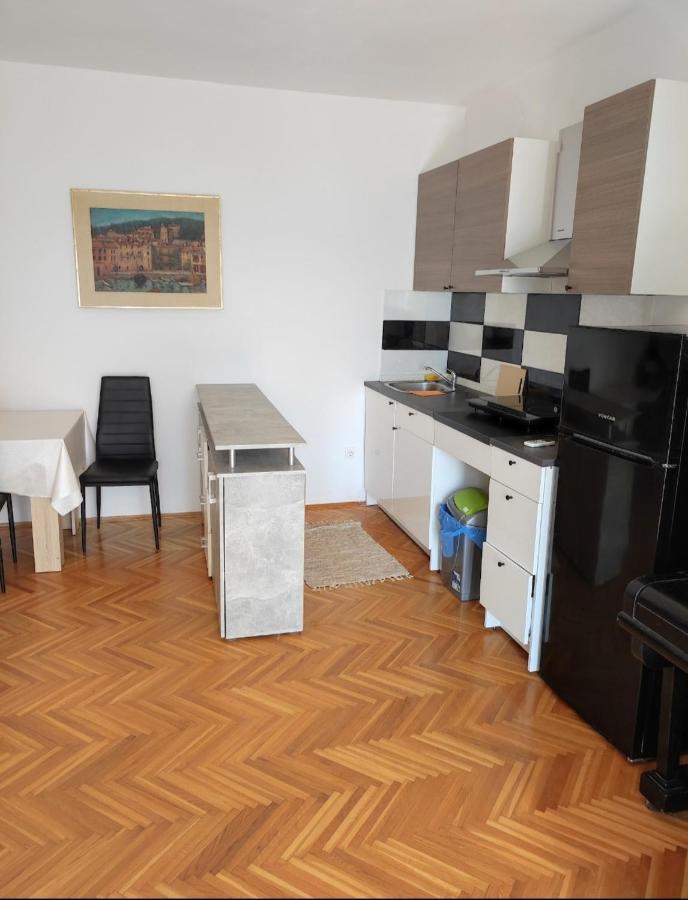 קריקווניצה Apartmani Ketryn מראה חיצוני תמונה